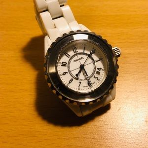 Chanel J12 Quartz D.L007 Swiss Made Ceramic Watch